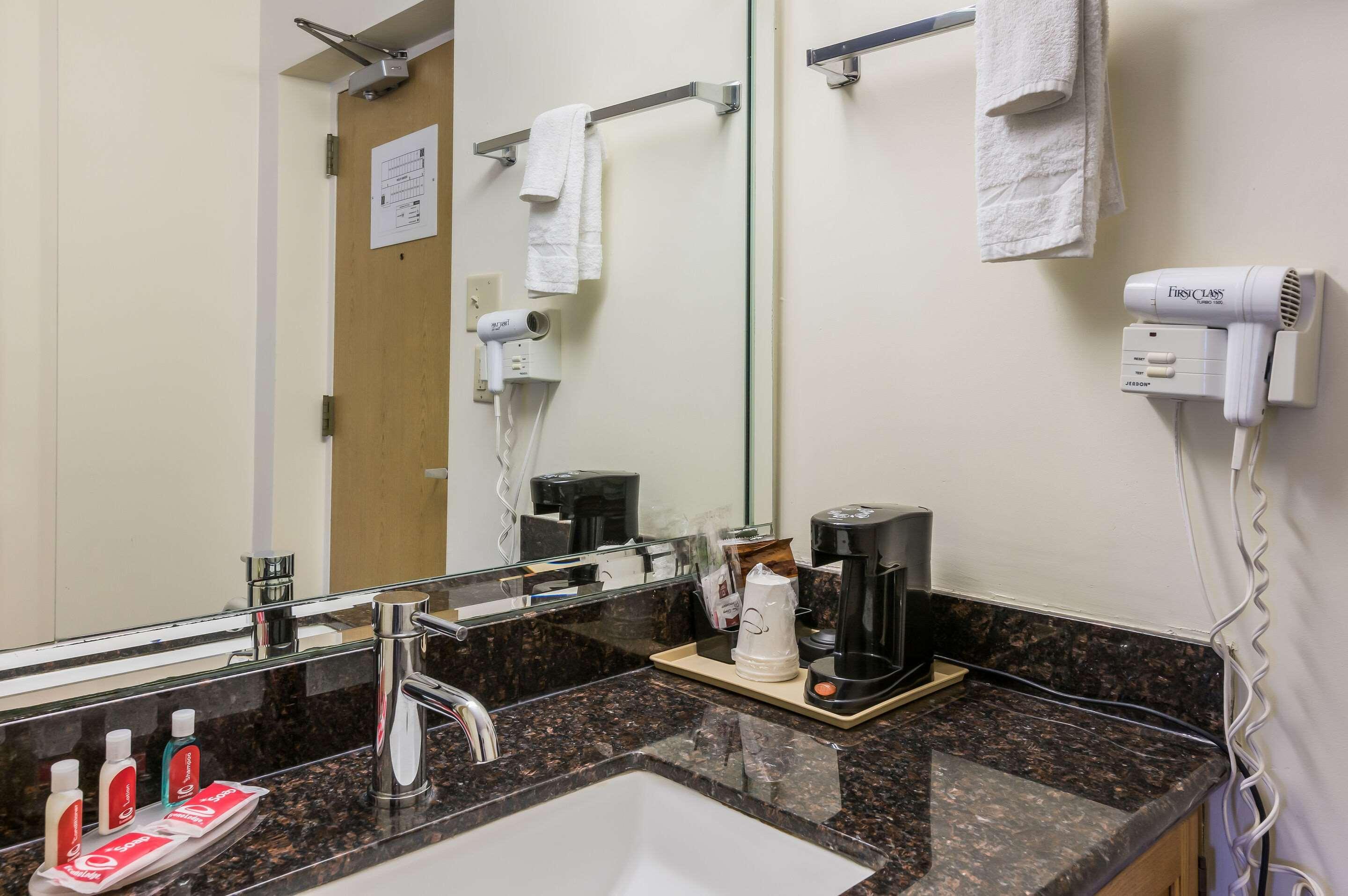 Econo Lodge Quakertown Buitenkant foto