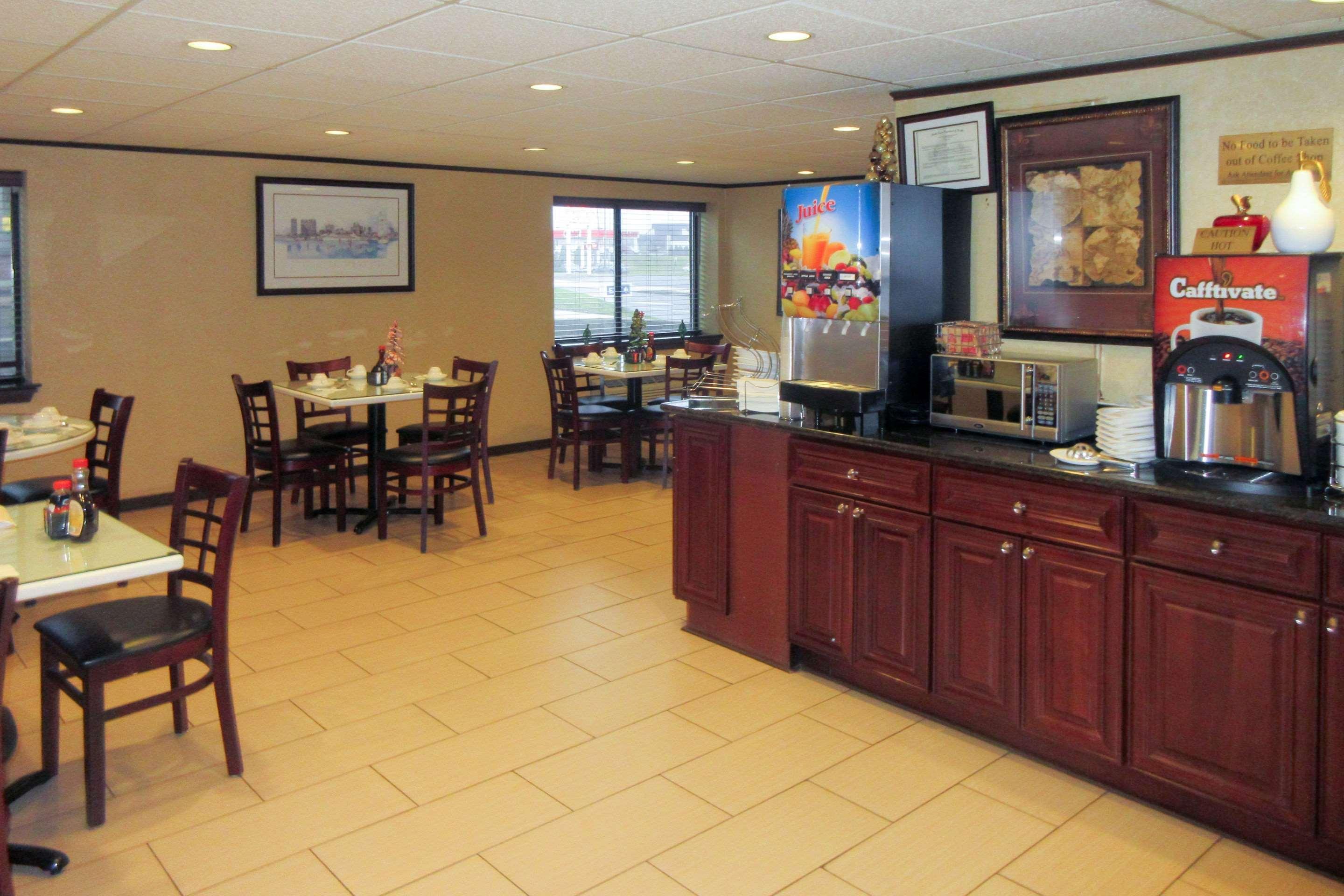 Econo Lodge Quakertown Buitenkant foto