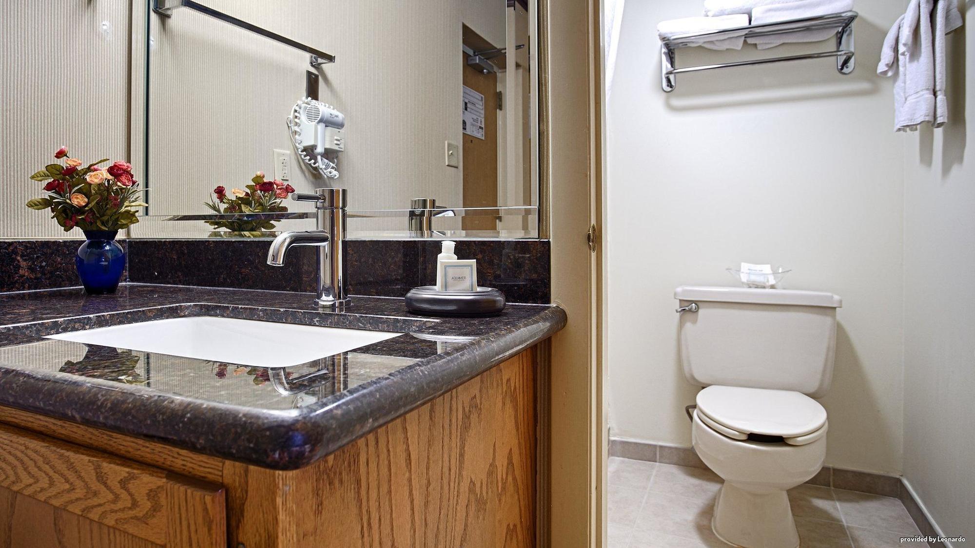 Econo Lodge Quakertown Buitenkant foto