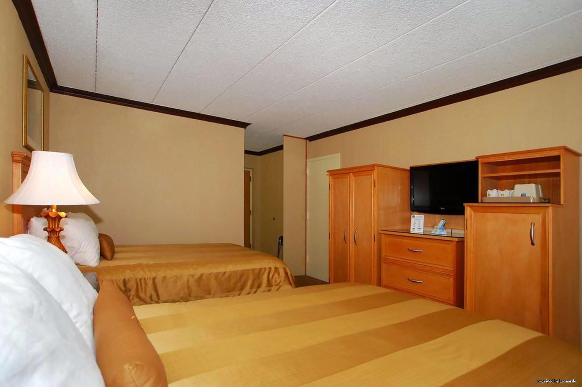 Econo Lodge Quakertown Buitenkant foto